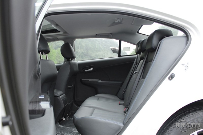 2015款 2.4L 自動(dòng)旗艦型
