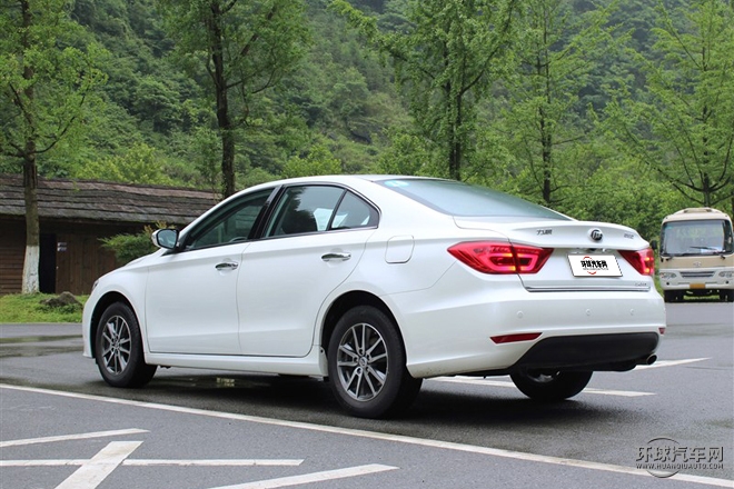 2015款 2.4L 自動(dòng)旗艦型