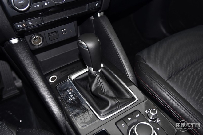 2015款 2.0L 自動(dòng)四驅(qū)豪華型