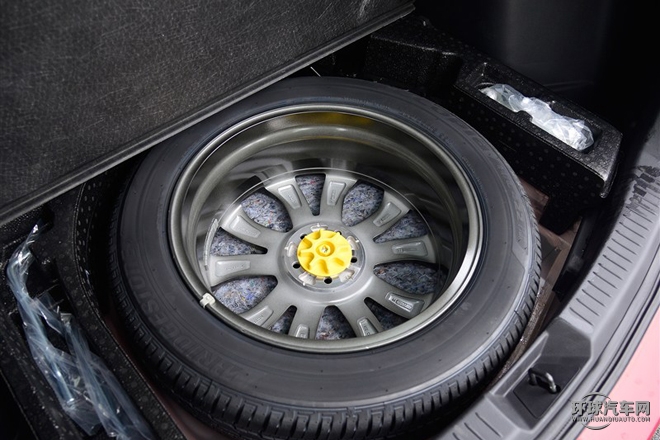 2015款 2.5L 自動四驅(qū)旗艦型