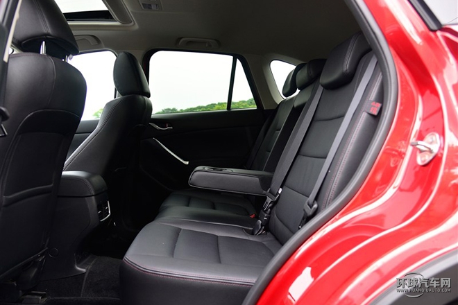 2015款 2.5L 自動四驅(qū)旗艦型