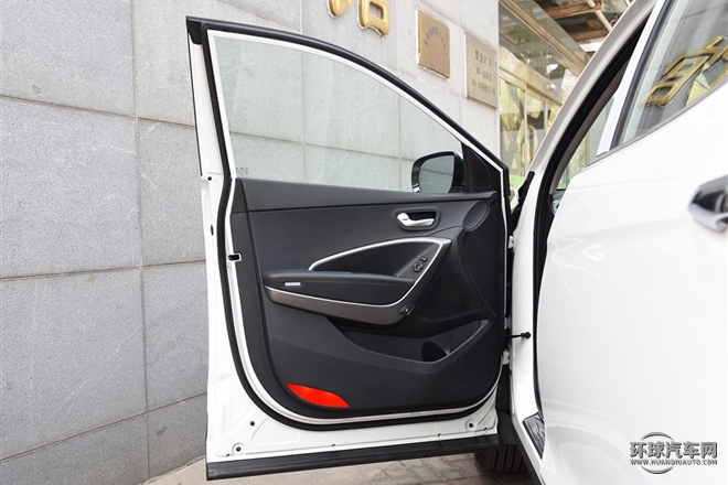 2015款 2.0T 自動兩驅(qū)舒適型 5座