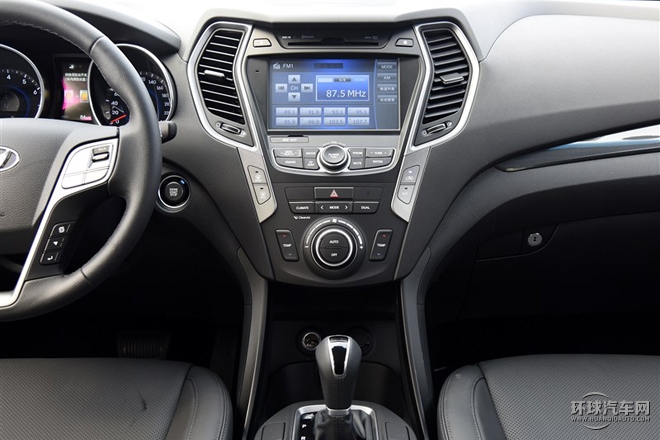 2015款 2.0T 自動兩驅(qū)舒適型 5座