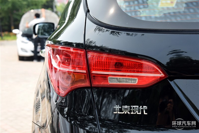 2015款 2.0T 自動(dòng)四驅(qū)智能型 5座