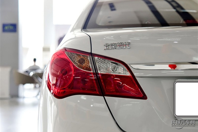 2015款 1.6L 自動(dòng)豪華型