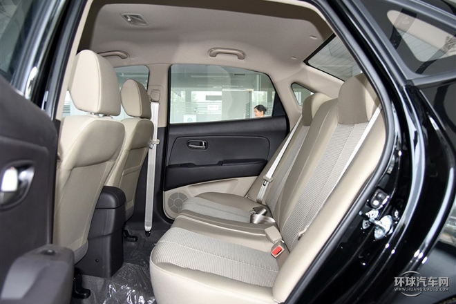 2015款 1.6L 自動(dòng)舒適型