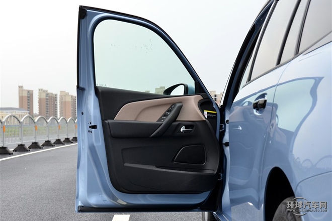2015款 Grand 1.6T 時(shí)尚型 7座