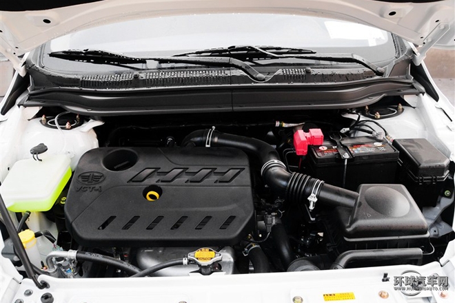 2015款 1.5L 手動標(biāo)準(zhǔn)型