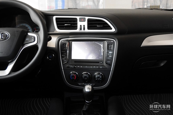 2015款 1.5L 手動豪華導(dǎo)航型