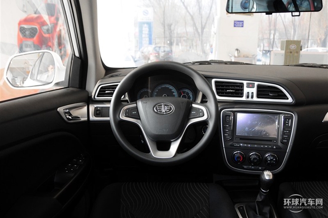2015款 1.5L 手動豪華導(dǎo)航型