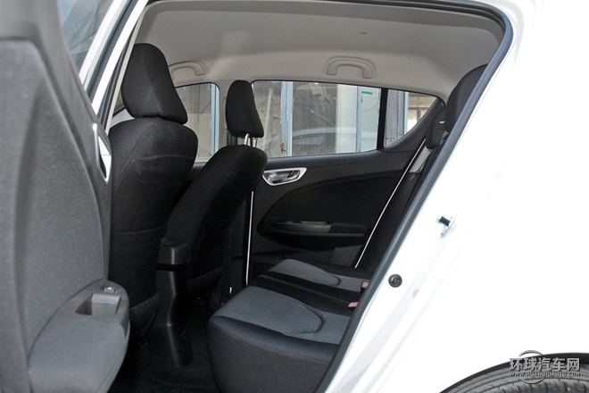 2015款 1.5L 手動豪華型