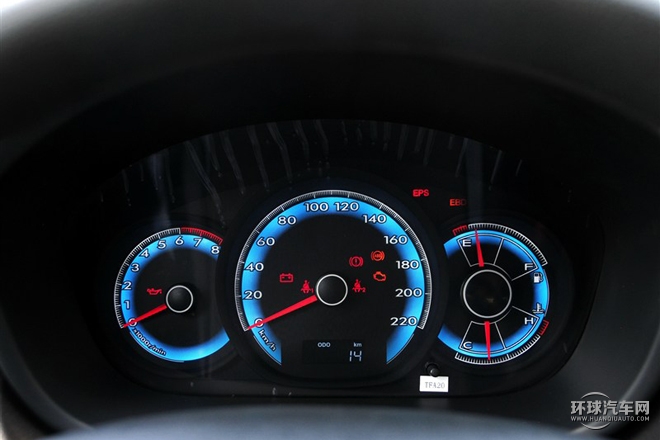 2015款 1.5L 手動(dòng)舒適型