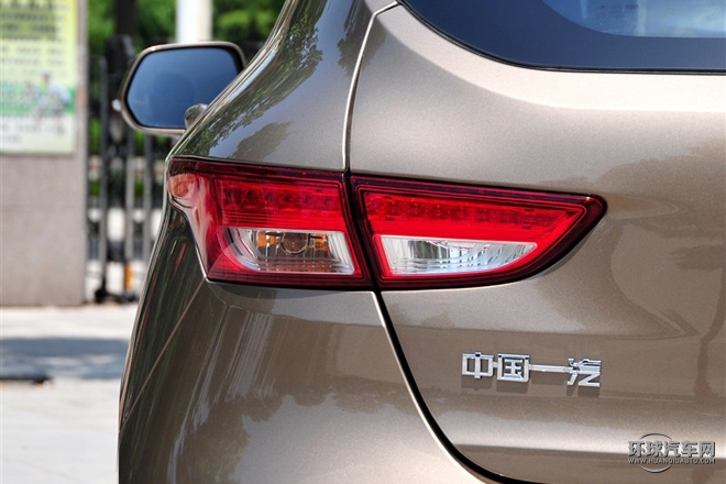 2015款 1.5L 手動(dòng)舒適型