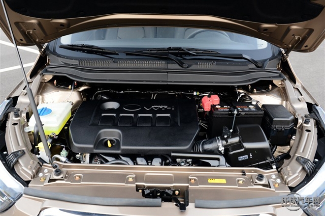2015款 1.8L 自動(dòng)尊貴型