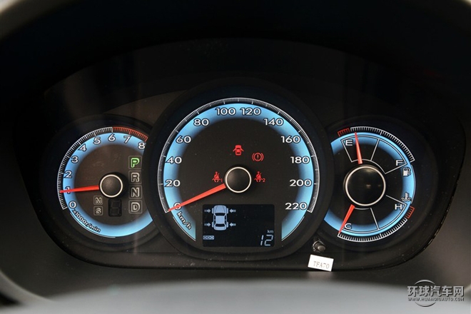 2015款 1.8L 自動(dòng)尊貴型