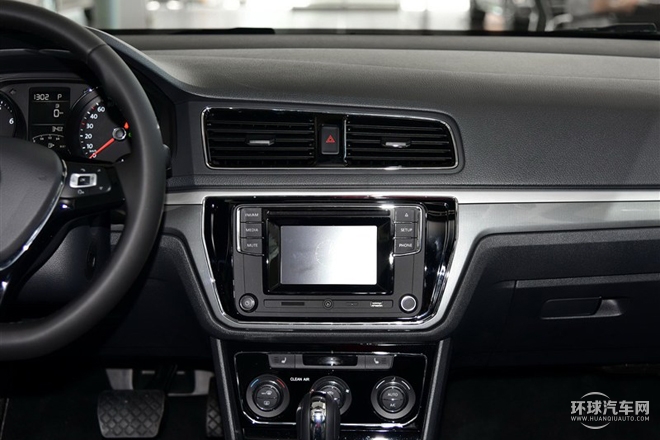 2015款 1.6L 手動(dòng)舒適型