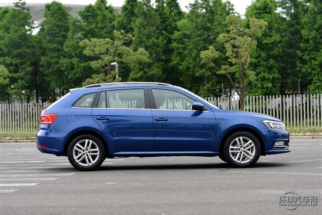 2015款 230TSI DSG豪華版