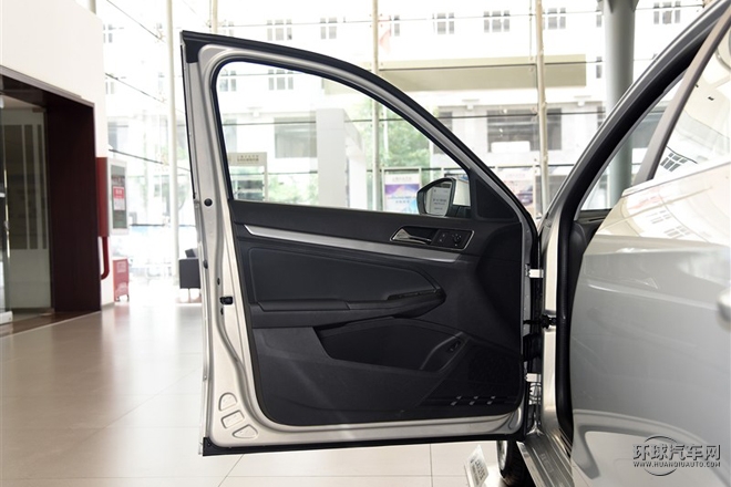 2015款 1.6L 自動舒適版