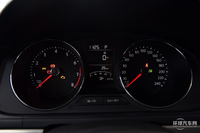 2015款 1.6L 自動(dòng)舒適版