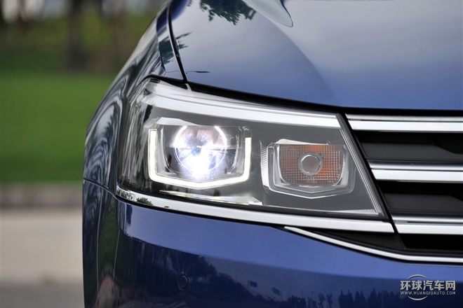 2015款 230TSI DSG舒適版