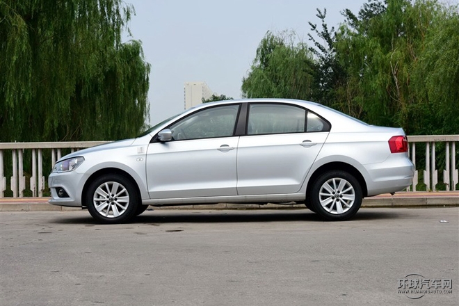 2015款 質(zhì)惠版 1.6L 手動(dòng)舒適型