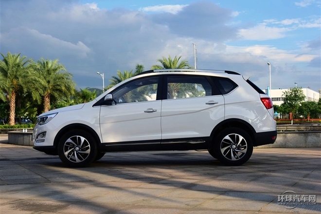 2015款 1.8L 手動(dòng)豪華型