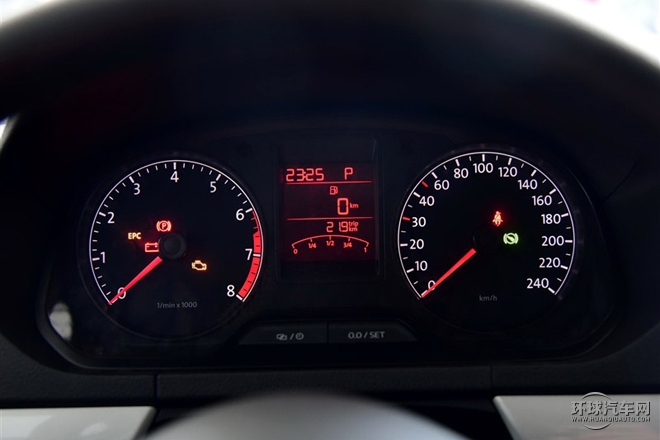 2015款 質(zhì)惠版 1.6L 自動(dòng)舒適型