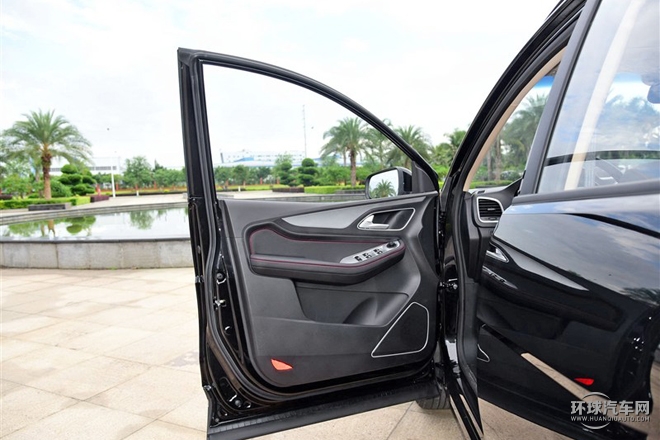2015款 1.8L 手動(dòng)舒適型