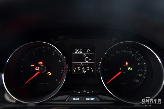 2015款 質(zhì)惠版 1.6L 自動時(shí)尚型