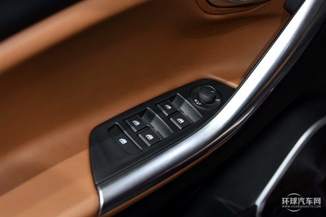 2015款 1.5T 手動舒適型