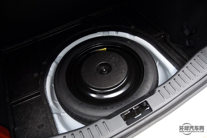 2015款 兩廂 1.0L GTDi 自動超能風(fēng)尚型