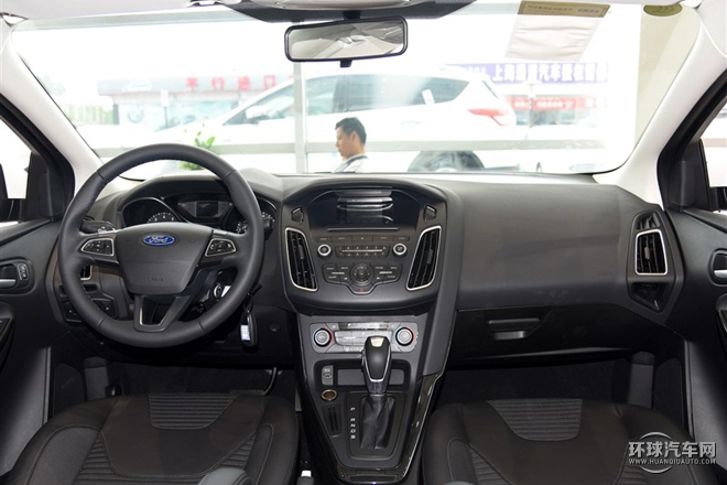 2015款 三廂 1.6L 自動(dòng)風(fēng)尚型