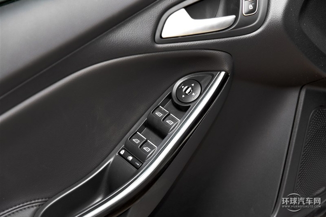 2015款 三廂 1.6L 自動(dòng)舒適型