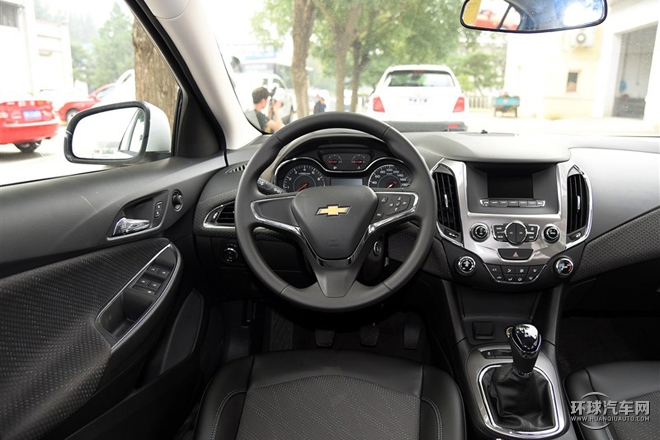 2016款 1.4T 自動兩驅豪華型