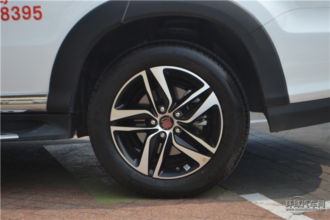 2015款 2.0T 四驅(qū)尊貴型
