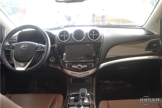 2015款 2.0T 四驅旗艦型