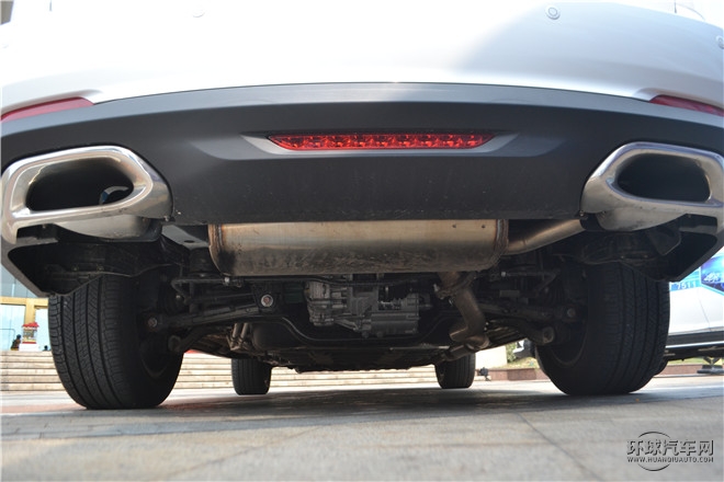 2015款 2.0T 四驅(qū)旗艦型