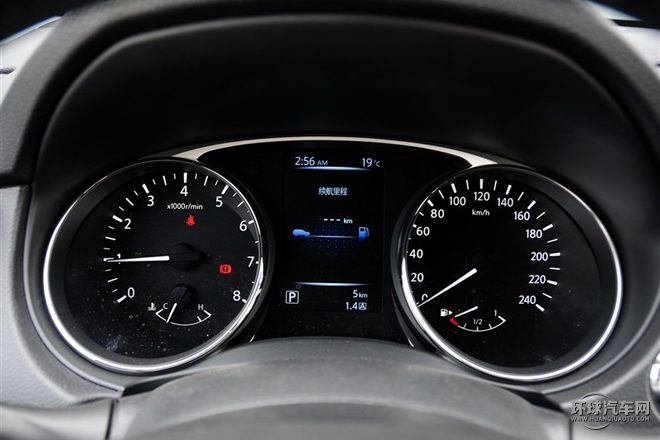 2015款 2.5L CVT領(lǐng)先MAX版 4WD
