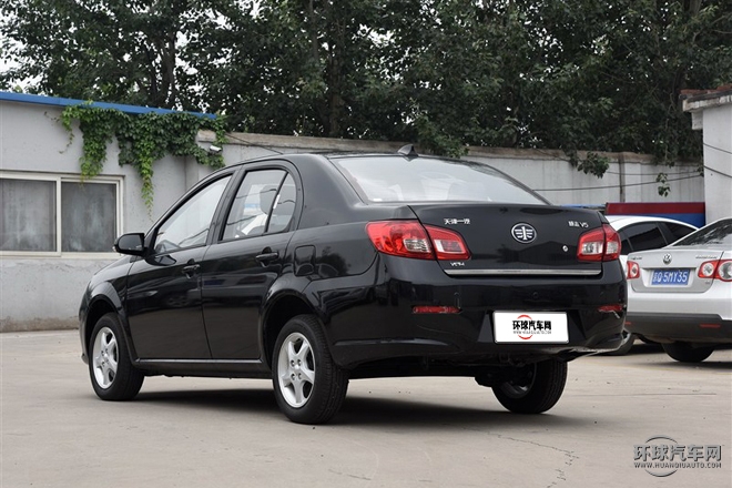 2015款 1.5L 自動(dòng)進(jìn)取型