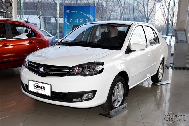 2015款 1.5L 自動(dòng)標(biāo)準(zhǔn)型