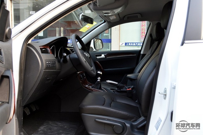 2015款 2.0T 手動尊貴型