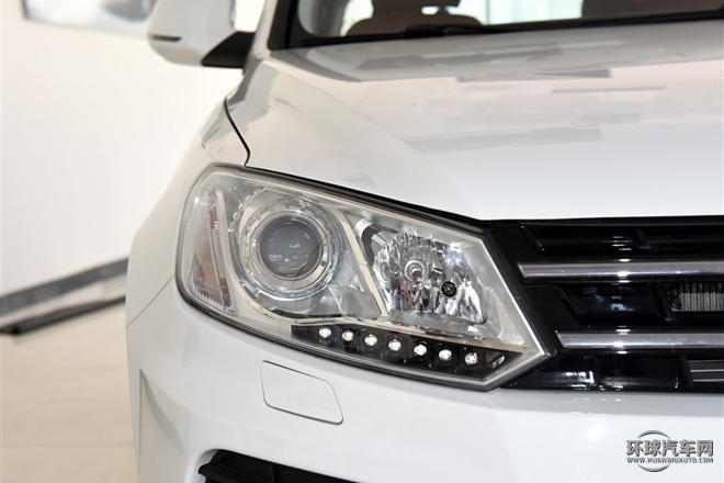 2015款 2.0T 自動豪華型