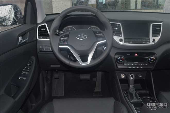 2015款 2.0L 自動兩驅(qū)舒適型