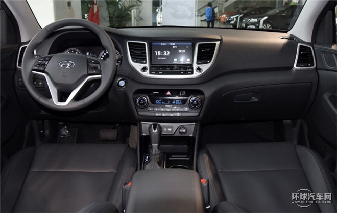 2015款 2.0L 手動(dòng)兩驅(qū)舒適型
