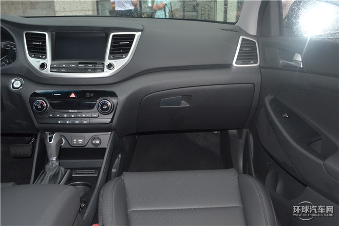 2015款 2.0L 手動兩驅(qū)舒適型