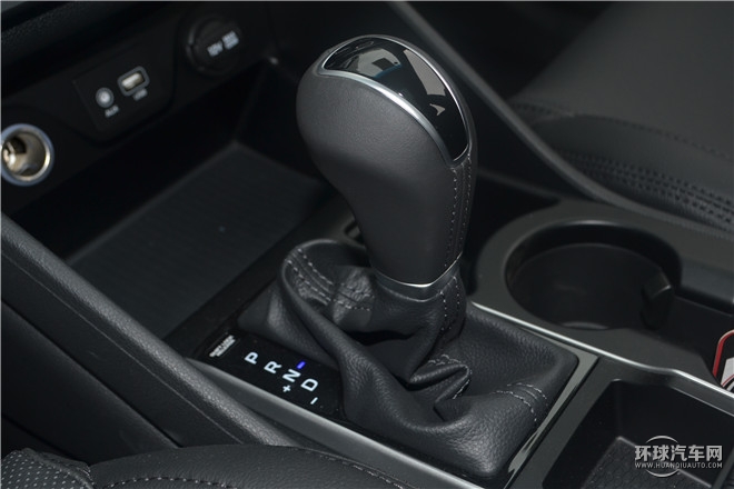 2015款 2.0L 手動(dòng)兩驅(qū)舒適型