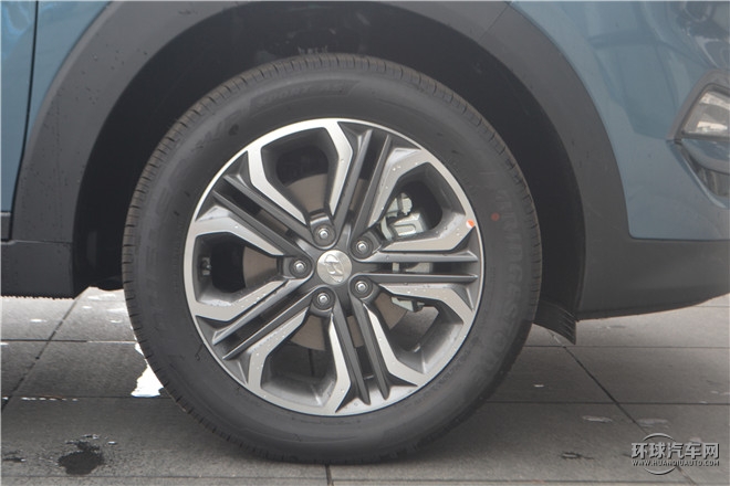2015款 2.0L 手動兩驅(qū)舒適型