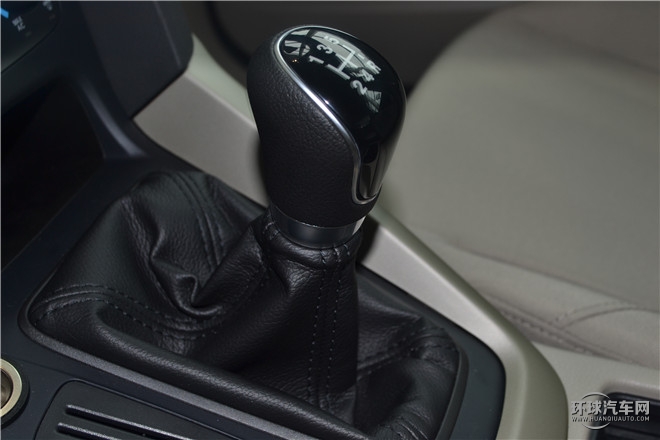 2015款 兩廂 1.6L 手動風尚型