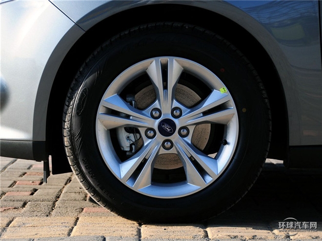 2015款 兩廂 1.6L 手動風(fēng)尚型