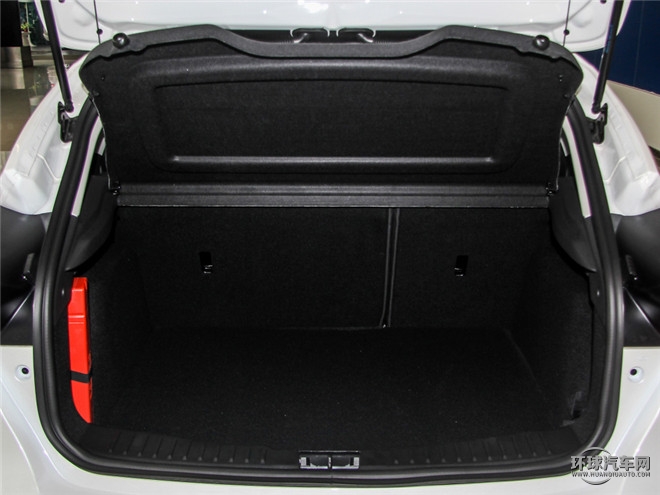 2015款 兩廂 1.6L 手動舒適型